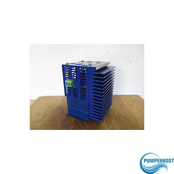 Transformator  SKN 143-033  Trafo pri.230V +/- 10%  sek.24V +/- 6V  3,5A  T9/881