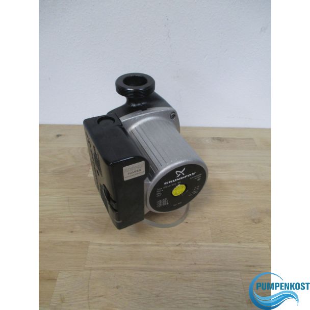 Pumpe Grundfos UPS 32 - 150 U 180 Heizungspumpe 115 V Pumpenkost P15/541 