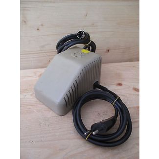 Transformator  902503-06  Trafo  pri.220 V  sek.9 V 1A  5 V 1,5A 33 VA T9/979