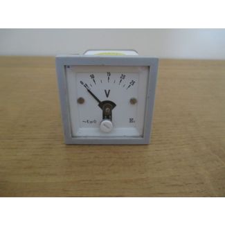 Spannungsmesser 25 V AC TGL 19472 Voltmeter Messgerät Einbaumessgerät K17/478 