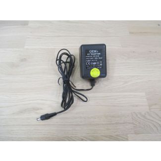 Netzteil OEM AC Adapter AD - 121 AB input 220 V output 12 V 1 A Trafo T16/31